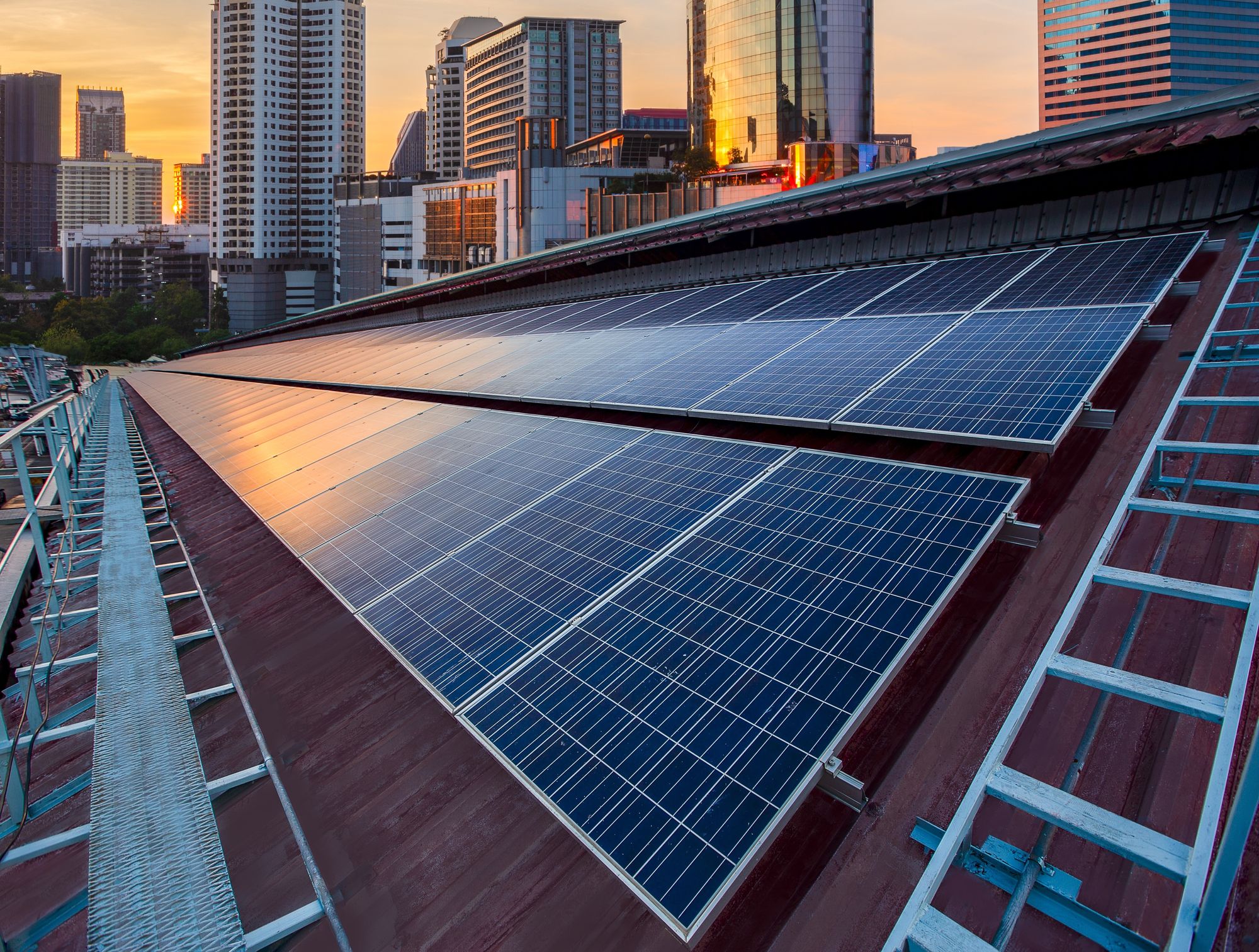 Painéis solares em apartamentos: Energia renovável ao alcance de todos!