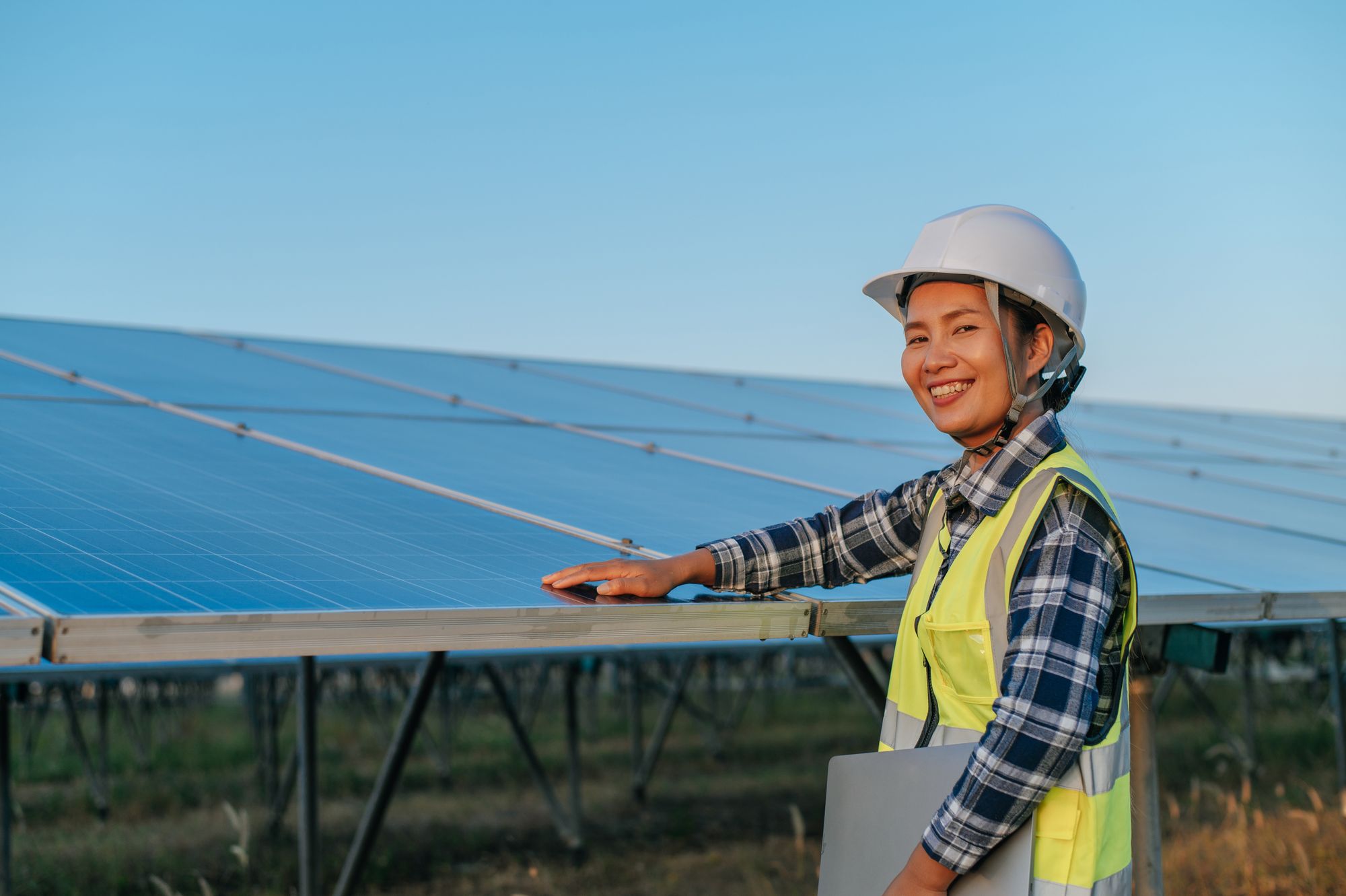 Seus projetos solares estão protegidos com os Seguros 77